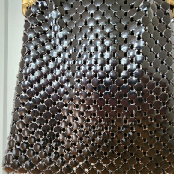 WHITING&DAVIC.CO  VINTAGE BLACK AND GOLD EVENING MESH BAG. - Picture 7 of 9